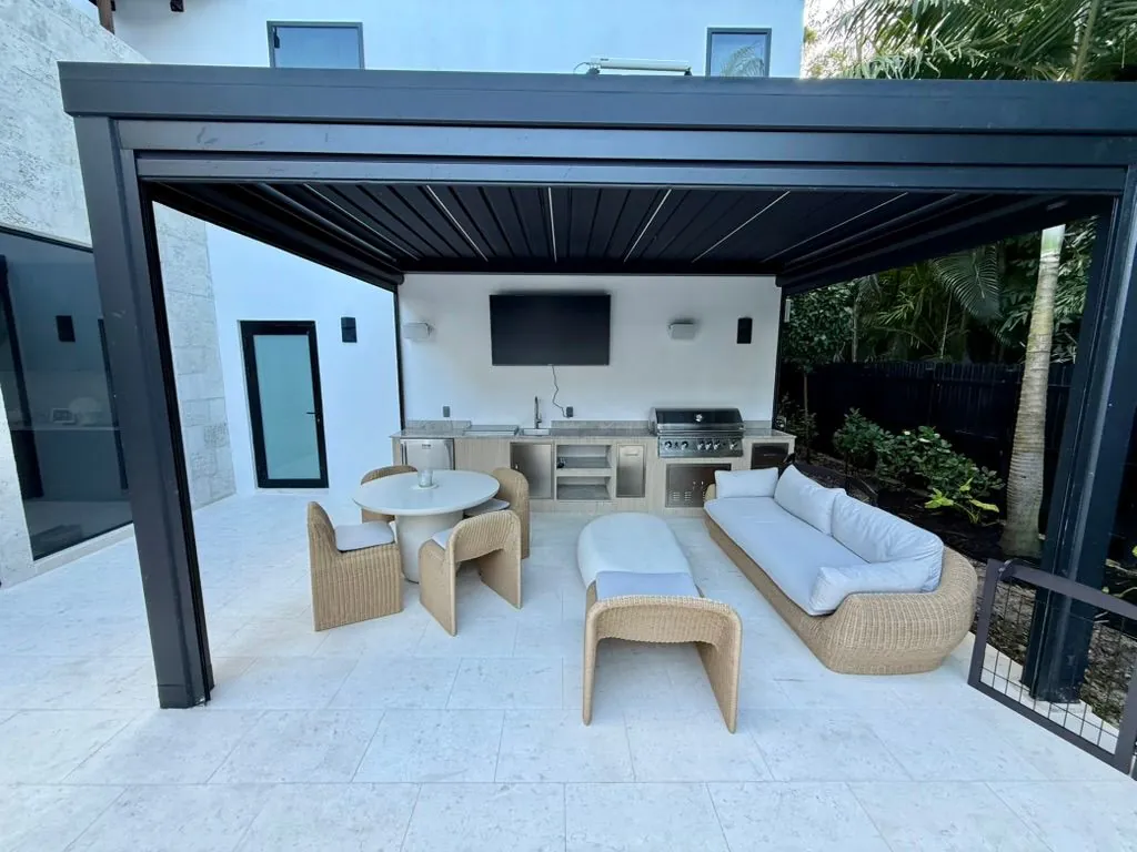 Aluminum Windows — Impact-rated aluminum windows & sliding doors.